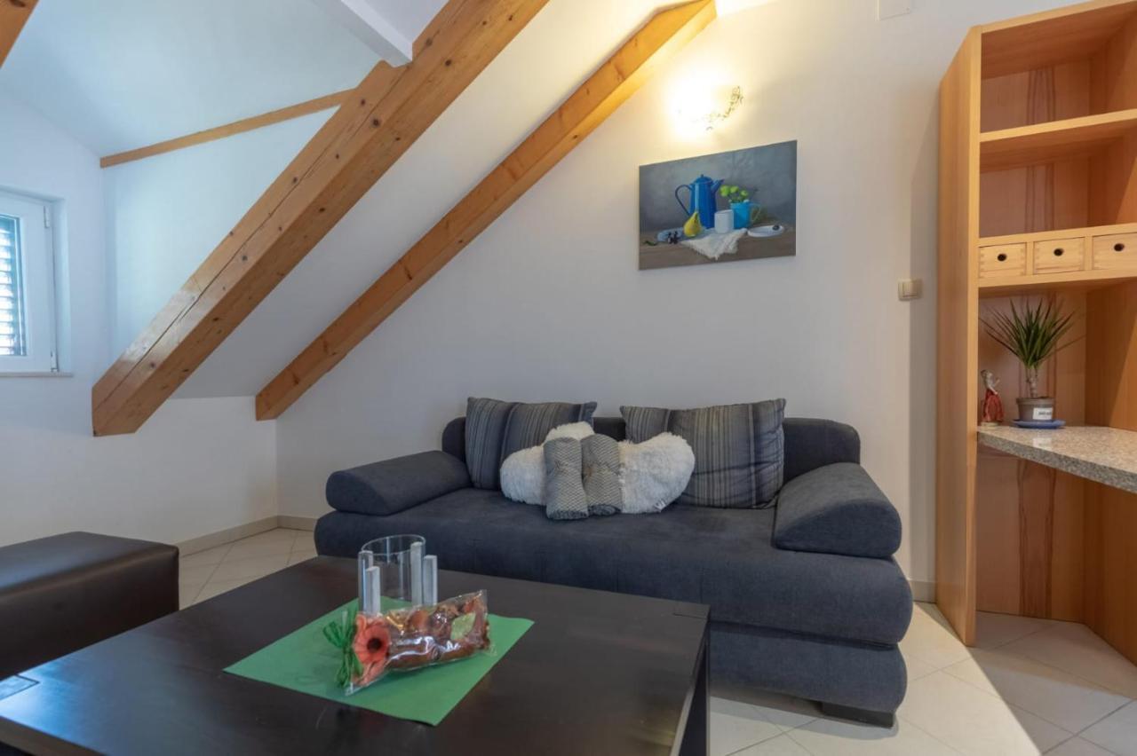 Emily Apartment Sudurad Dış mekan fotoğraf