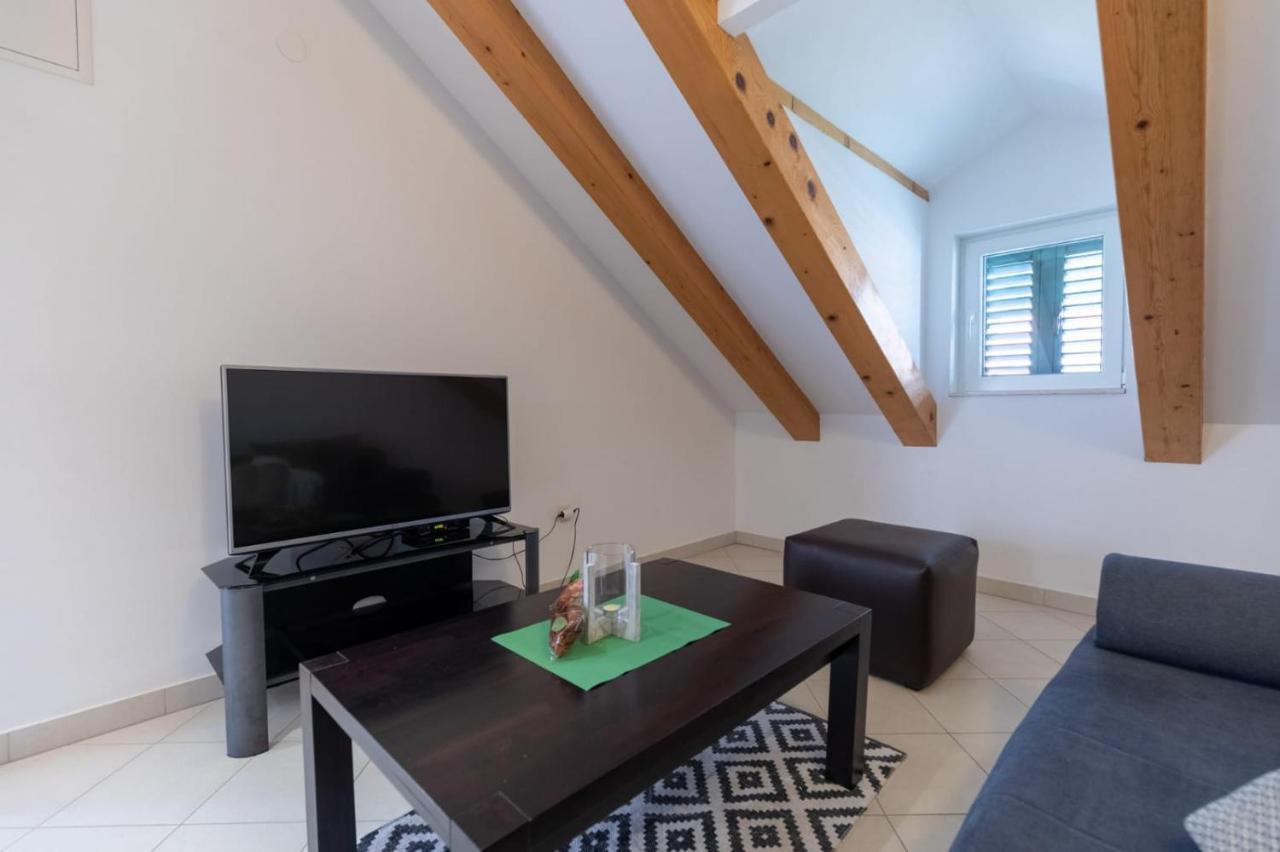Emily Apartment Sudurad Dış mekan fotoğraf