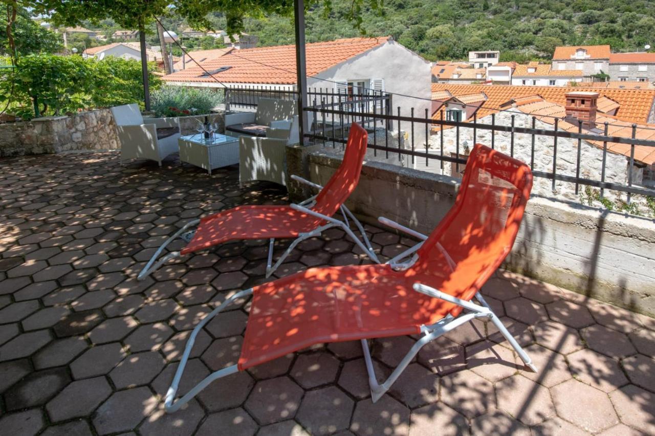 Emily Apartment Sudurad Dış mekan fotoğraf